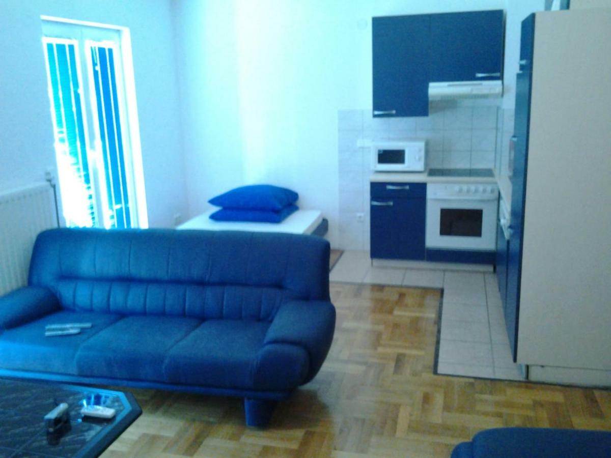 Apartmani "Radi" Baška Voda Екстериор снимка