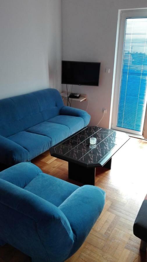 Apartmani "Radi" Baška Voda Екстериор снимка