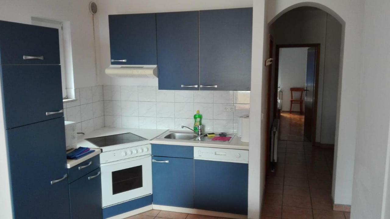Apartmani "Radi" Baška Voda Екстериор снимка